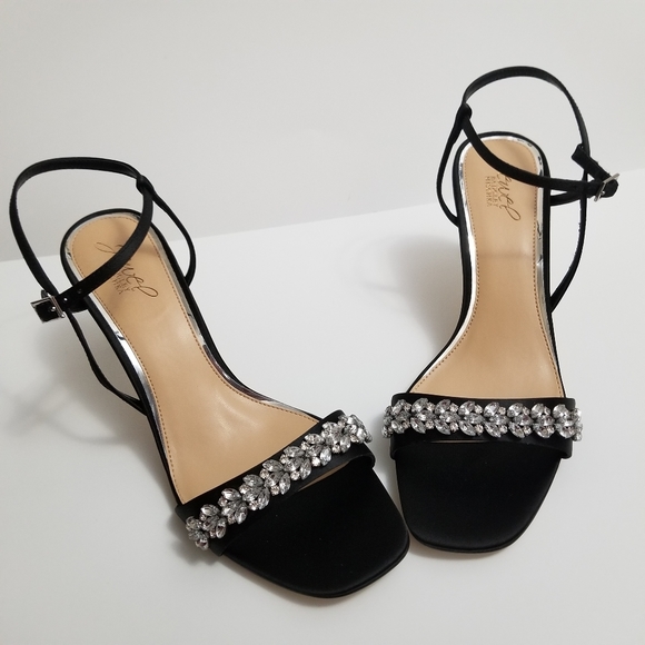 🆕️⬇️Jewel Badgley Mischka Patsy Strappy Crystal Embellished Heel - Picture 4 of 16